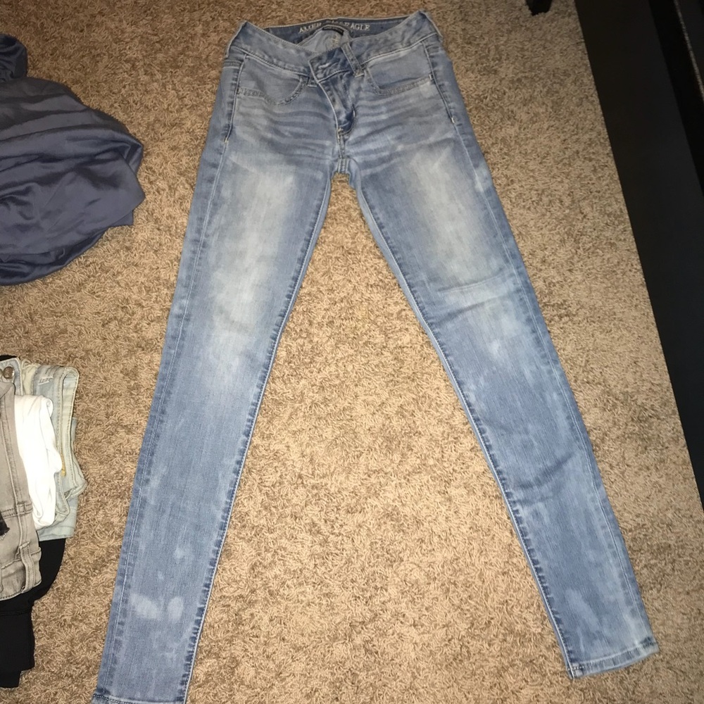 American Eagle blue jeans still in great condition